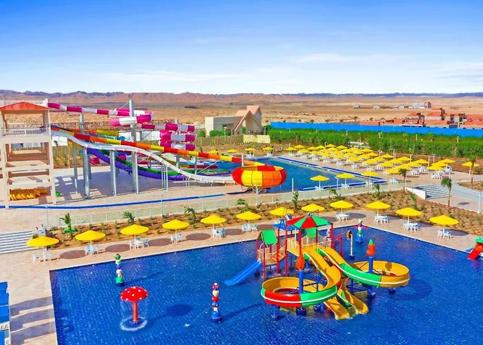 Pickalbatros Sea World - Marsa Alam- "aqua Park" Resort El Qoseir