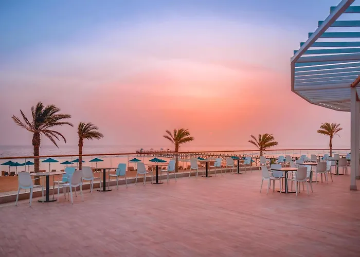 Pickalbatros Sea World - Marsa Alam- "aqua Park" Resort 5*