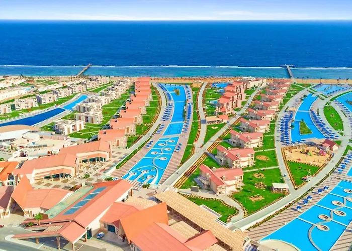Pickalbatros Sea World - Marsa Alam- "aqua Park" Resort El Qoseir