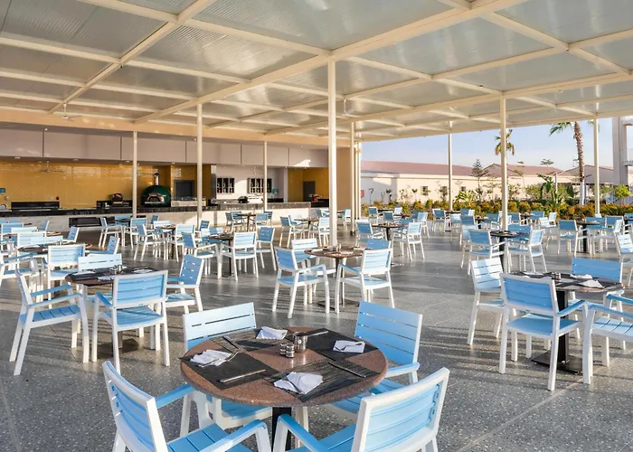 Pickalbatros Sea World - Marsa Alam- "aqua Park" 5* El Qoseir